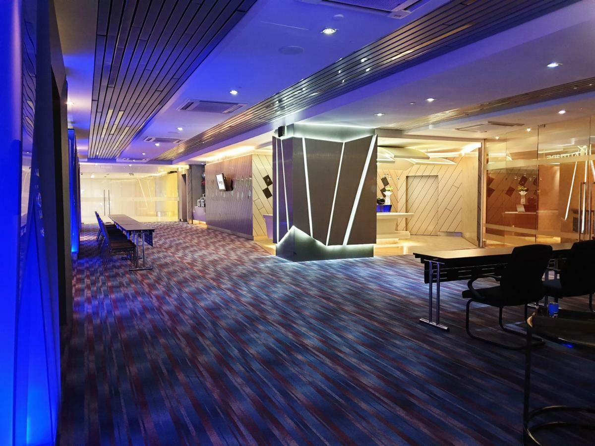 Armada 4*